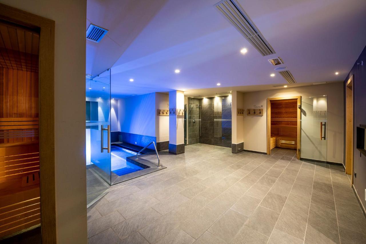 Design & Suite Hotel Ciarnadoi Vigo di Fassa Exterior foto